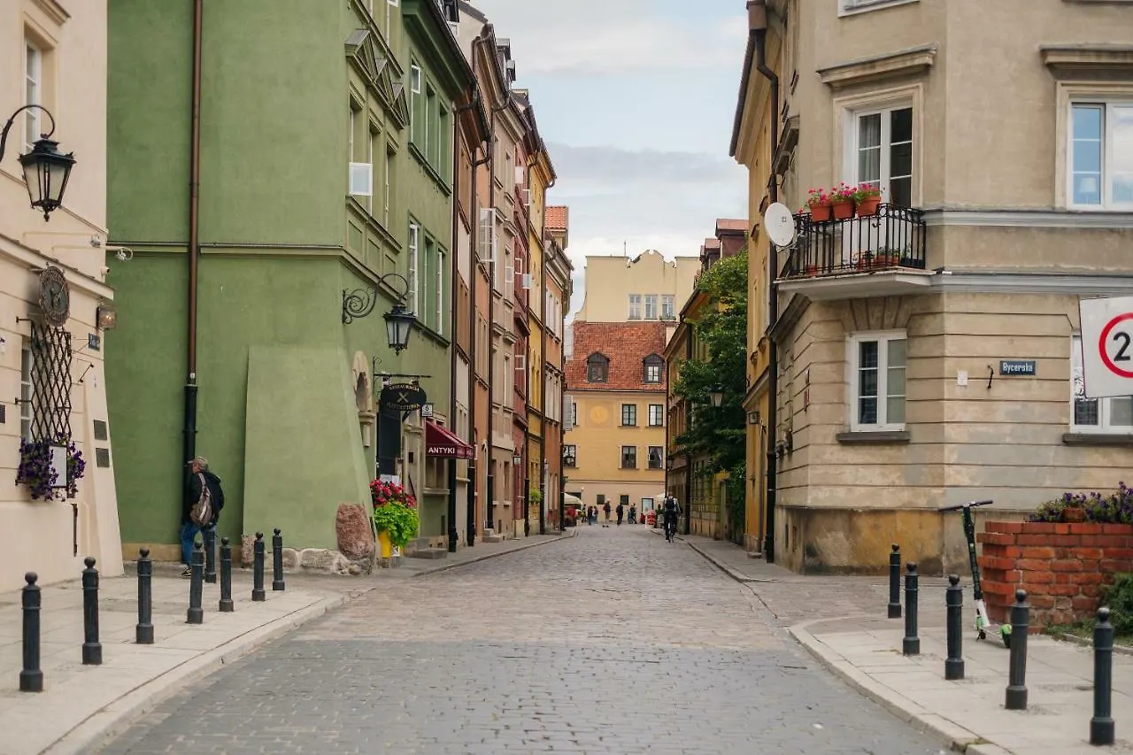 Miodowa Old Town Apartment Варшава